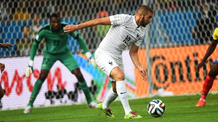 Benzema, da França, durante o jogo contra o Equador no Maracanã, no Rio