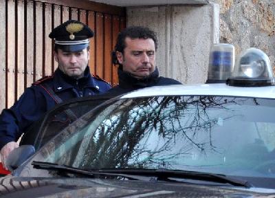 Francesco Schettino, capitão do Costa Concordia, é detido na Itália