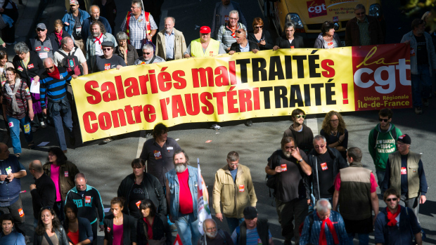 Franceses vão às ruas para protestar contra pacto fiscal da União Europeia