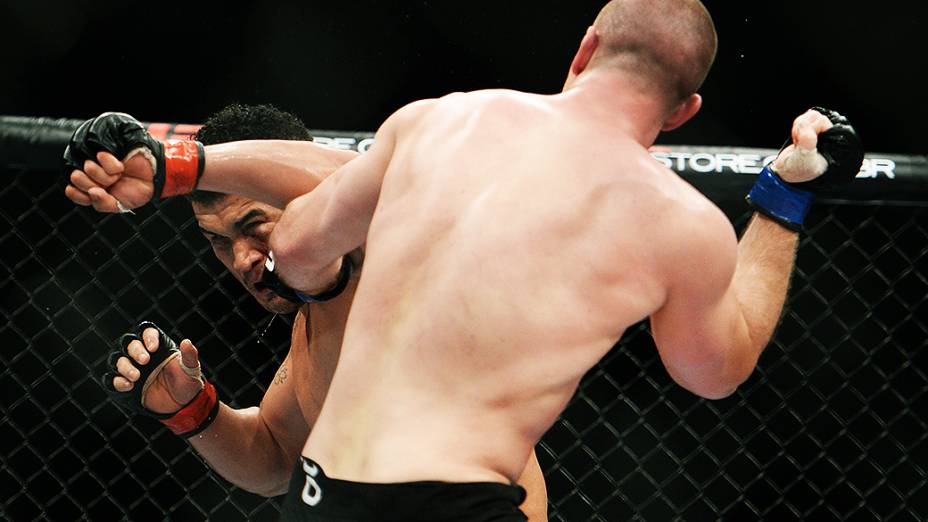 Luta entre Francimar Barroso e Hans Stringer no UFC Natal