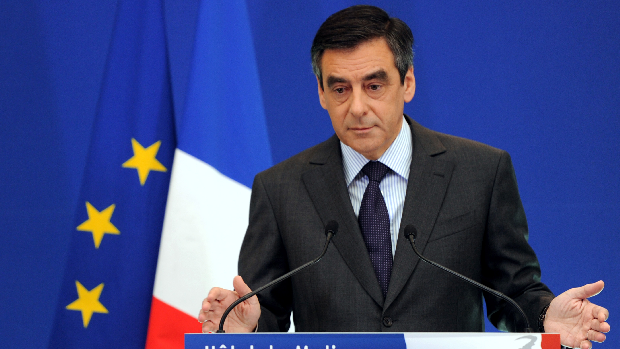O primeiro-minitro da França, François Fillon, tentou acalmar os mercados em Paris