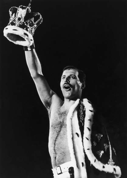 Freddie Mercury durante show do Queen em 1986