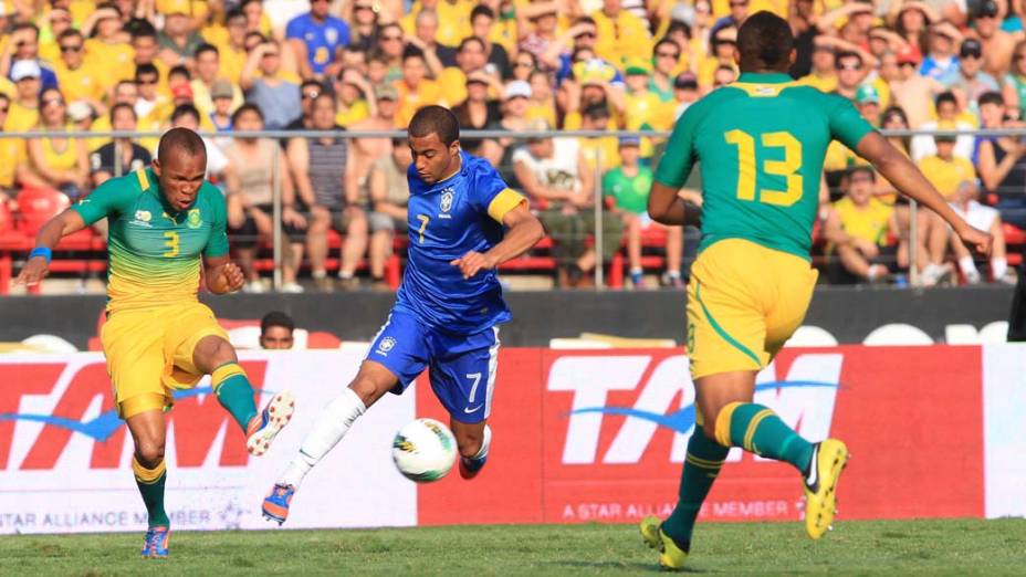 Lucas no amistoso entre Brasil e África do Sul, no estádio do Morumbi