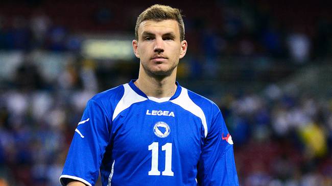 Dzeko, do Manchester City, vai liderar a Bósnia em sua primeira Copa do Mundo