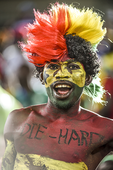 Torcedor de Gana durante jogo contra os Estados Unidos na Arena das Dunas, em Natal