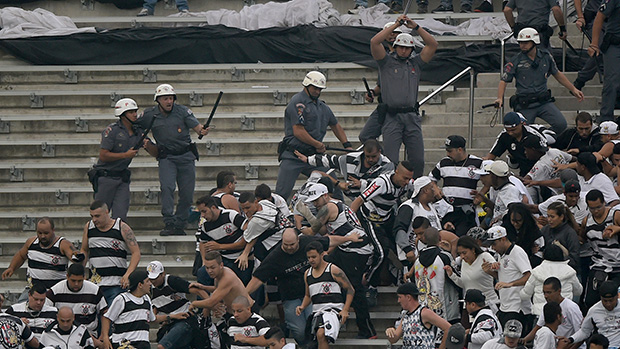 Torcida na partida Corinthians e São Paulo, no Itaquerão
