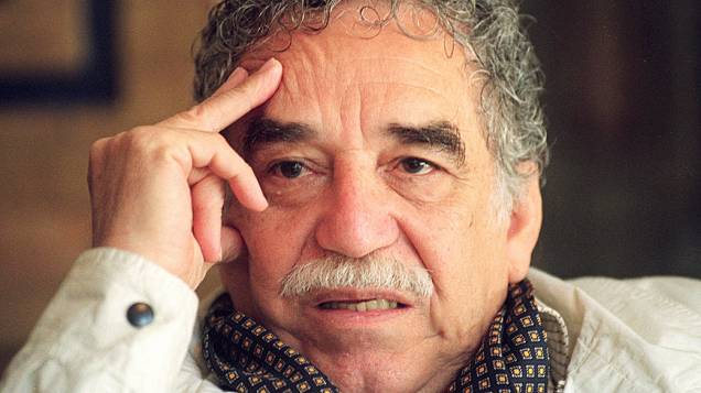 O escritor colombiano Gabriel García Márquez durante coletiva em 1994
