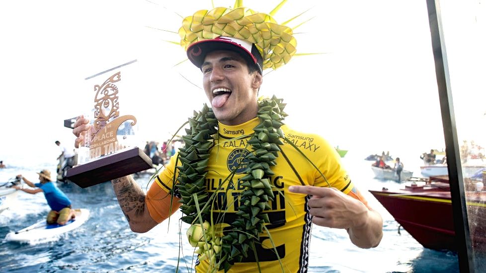 Gabriel Medina vence o Billabong Pro do Taiti e lidera o circuito mundial de surfe