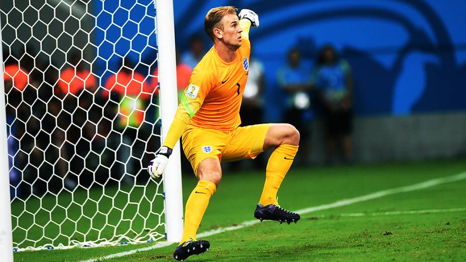 O goleiro Joe Hart, da Inglaterra, durante o jogo contra a Itália