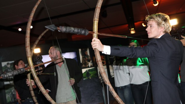 Liam Cunnigham e Alfie Allen participam da abertura da exposição internacional da série Game of Thrones, em São Paulo