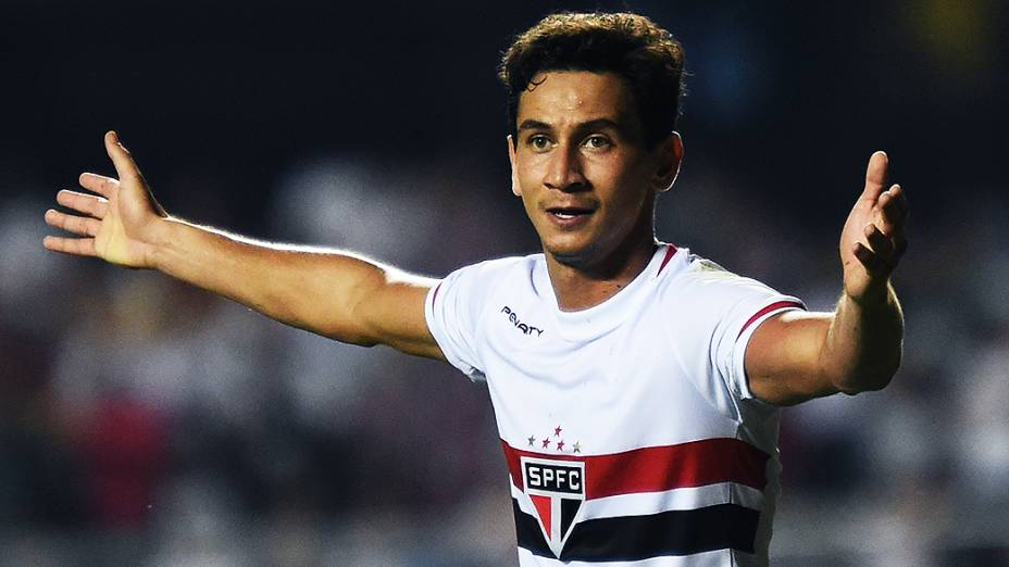 O jogador Paulo Henrique Ganso do São Paulo durante partida contra o Internacional (RS), no estádio do Morumbi, em São Paulo, em jogo antecipado da 35ª rodada do Brasileirão 2014