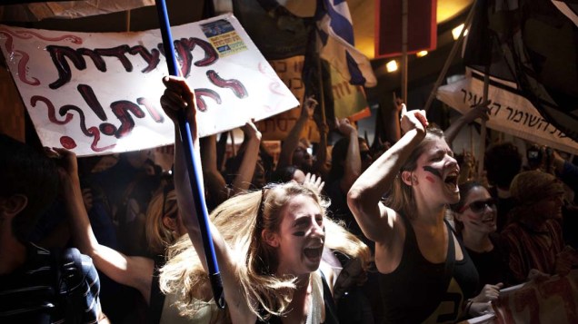 Em Jerusalém, manifestantes protestam contra os altos preços de moradia e problemas sociais