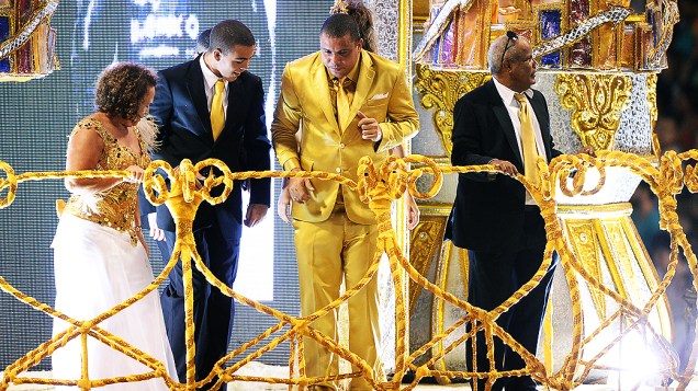 Ronaldo foi o homenageado da Gaviões da Fiel no Carnaval 2014