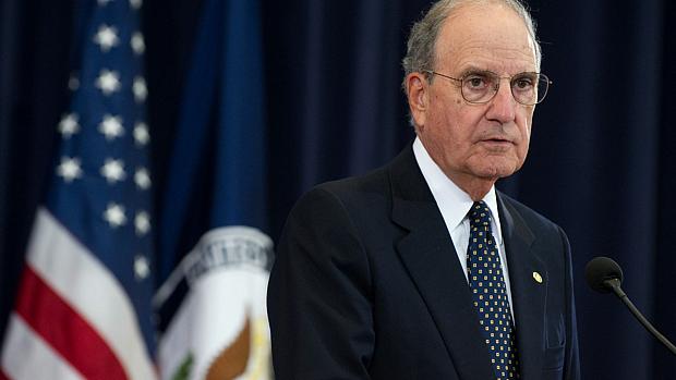 George Mitchell EUA