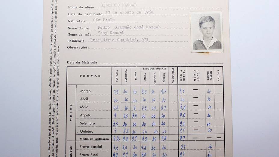Boletim escolar de Gilberto Kassab, na escola Liceu Pasteur