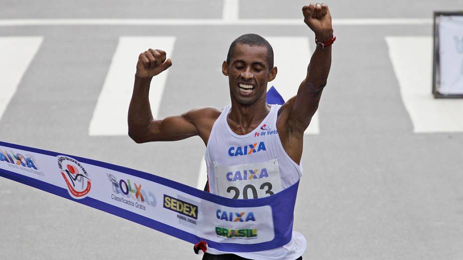 Corredor brasileiro Giovani dos Santos foi o quarto colocado da 88º Corrida de São Silvestre