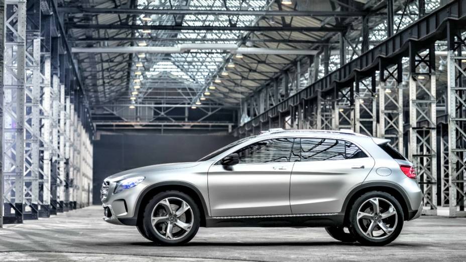 O GLA deve ter motor turbo, 2.0 litros, com 211 cv, e tração integral nas quatro rodas