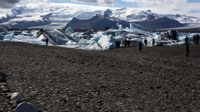 Jökulsárlón ou Glacier Lagoon é um grande lago glacial no sudeste da Islândia