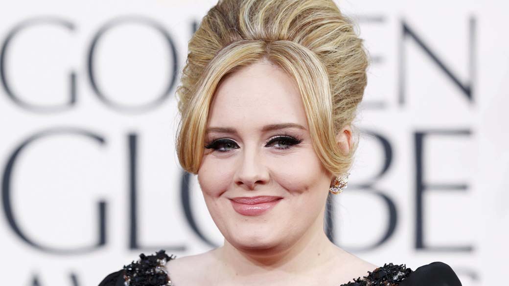 Adele no Tapete Vermelho do 70º Globo de Ouro