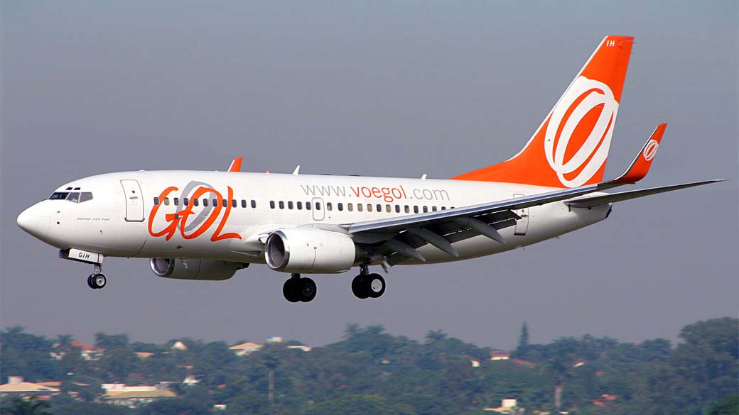 Avião da Gol durante aterrissagem no aeroporto de Pampulha
