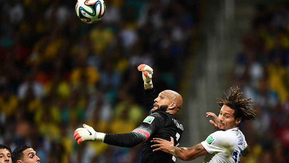 O goleiro americano Tim Howard, destaque do jogo entre Bélgica e EUA na Fonte Nova, em Salvador, pelas oitavas de final da Copa do Mundo