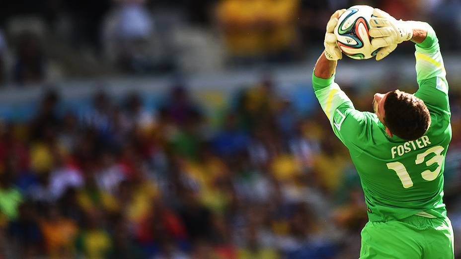 O goleiro Ben Foster, da Inglaterra, durante o jogo contra a Costa Rica no Mineirão, em Belo Horizonte