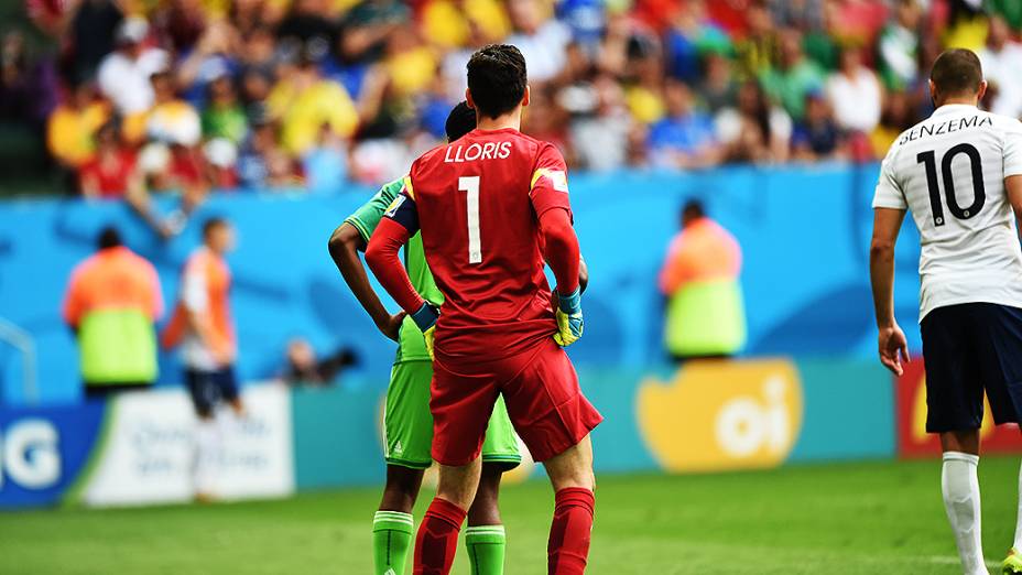 O goleiro Hugo Lloris, da França, durante o jogo contra a Nigéria