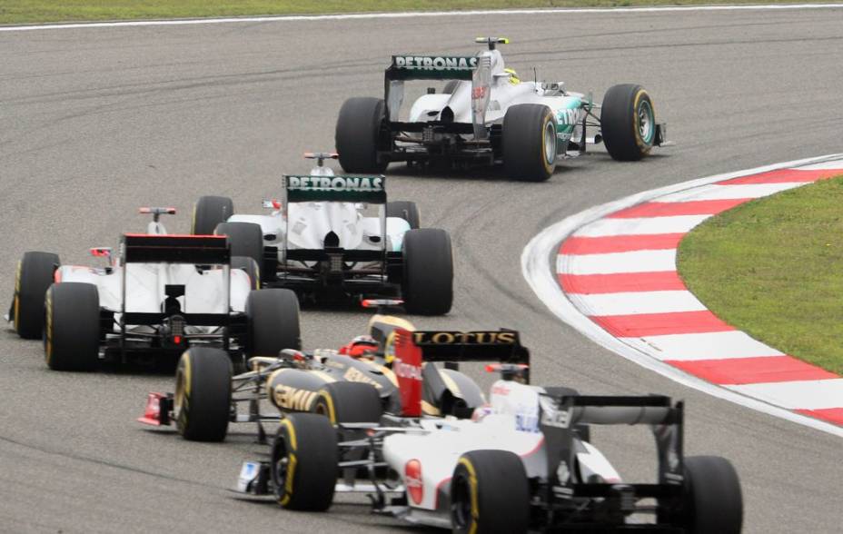 Disputa por posições no GP da China de Fórmula 1, em Xangai
