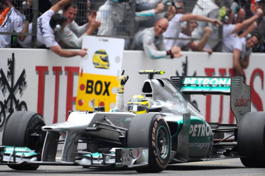 Nico Rosberg, da Mercedes, comemora sua vitória no GP da China de Fórmula 1