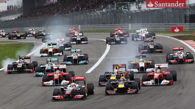 Pilotos disputam colocações após o início do GP da Alemanha