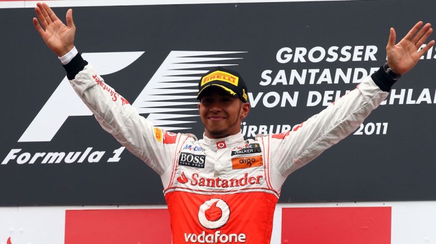 Lewis Hamilton comemora o primeiro lugar no GP da Alemanha