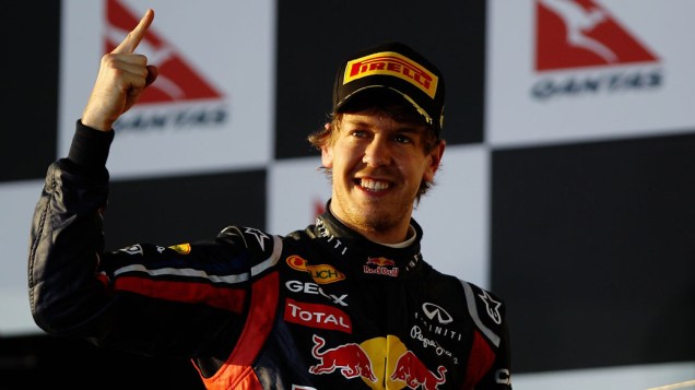 O alemão Sebastian Vettel comemora o primeiro lugar no GP de F1 da Austrália