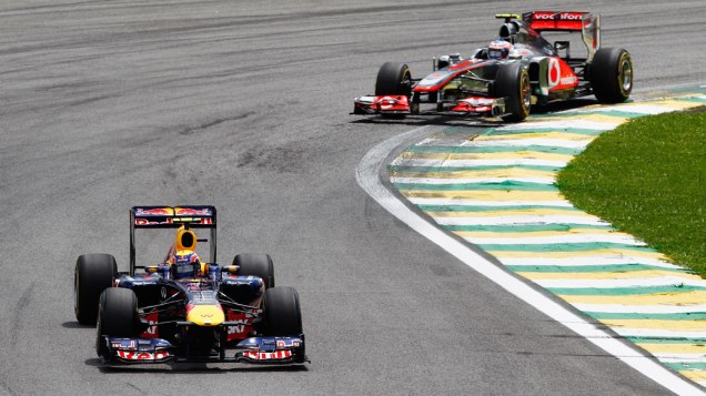 Mark Webber, da Red Bull Racing, seguido de Jenson Button, da McLaren. Com o terceiro lugar no GP do Brasil, Button conquistou o vice campeonato de 2011 - 27/11/2011