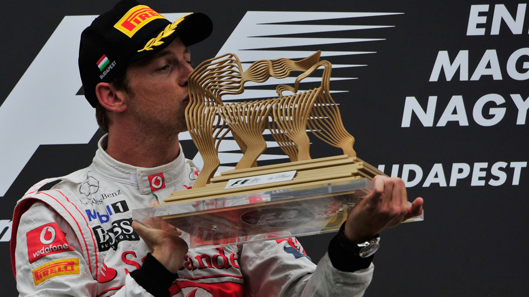 Jenson Button, da McLaren, comemora a vitória do GP da Hungria