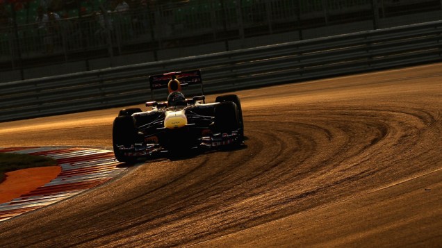 Com mais uma pole position na temporada 2011, Sebastian Vettel lidera o GP da Índia