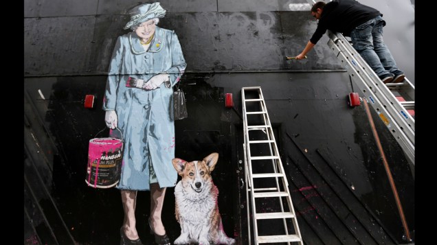 Grafite da Rainha Elizabeth no centro de Londres, na Inglaterra
