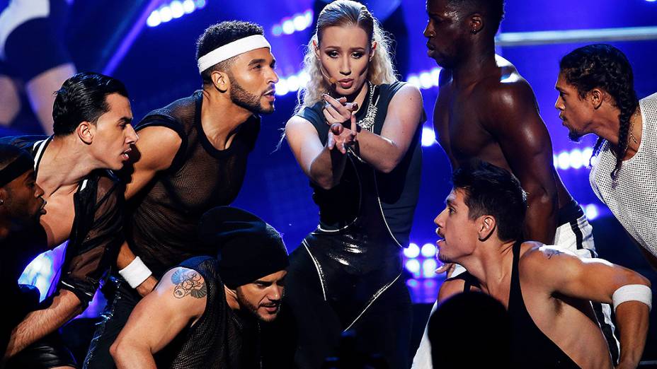 Iggy Azalea durante a 57ª edição do Grammy, premiação que elege os melhores da música internacional, que acontece neste domingo (08)