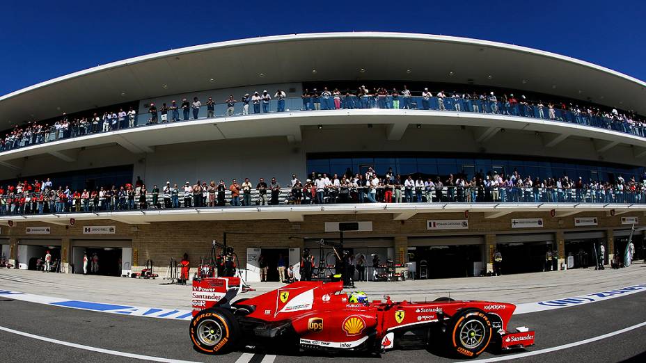 O brasileiro Felipe Massa durante o grande prêmio de fórmula 1 dos Estados Unidos, neste domingo (17)