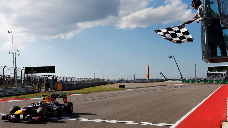 O alemão Sebastian Vettel conquistou neste domingo (17) a vitória no Grande Prêmio dos Estados Unidos de Fórmula1