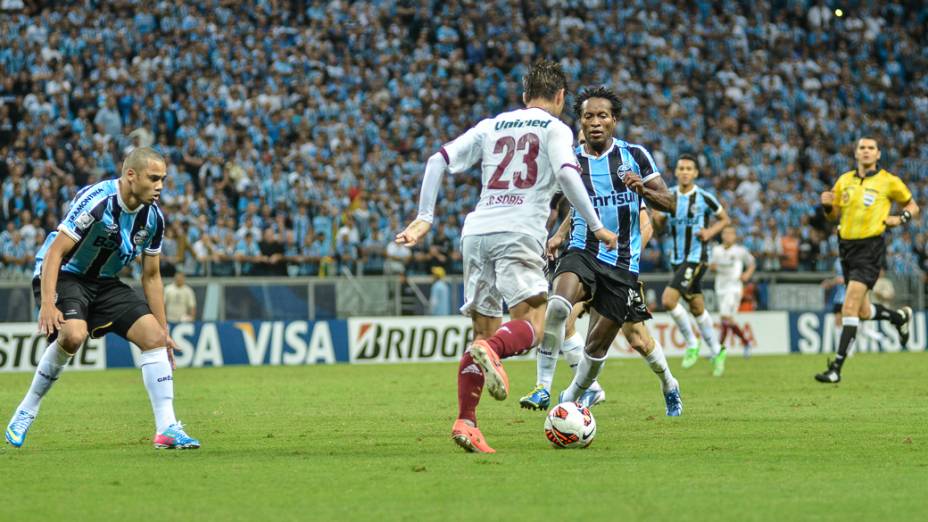 Grêmio e Fluminense empatam e vão decidir a vaga na última rodada