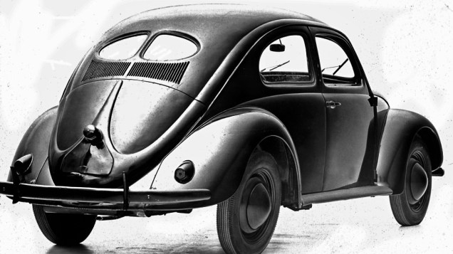 Fusca: o modelo 1946, com minúsculas janelas traseiras, é o clássico. Pode custar 38.000 dólares.