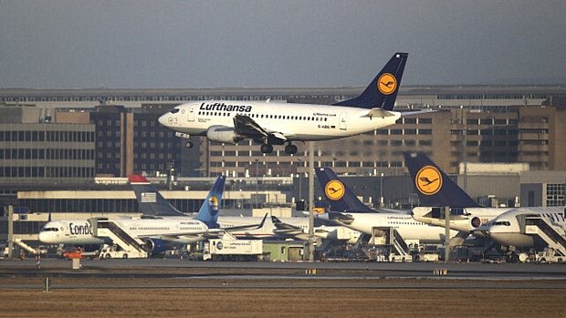 Na sexta-feira, a Lufthansa cancelou 232 voos