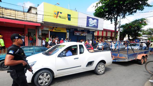 Agentes da Força Nacional de Segurança Pública, do Exército e da Ciosac (Companhia Independente de Operações e Sobrevivência na Área de Caatinga) já estão em Recife, nesta quinta-feira (15)