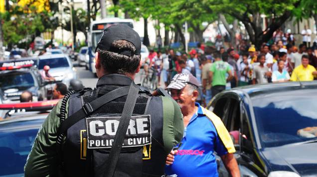 Agentes da Força Nacional de Segurança Pública, do Exército e da Ciosac (Companhia Independente de Operações e Sobrevivência na Área de Caatinga) já estão em Recife, nesta quinta-feira (15)