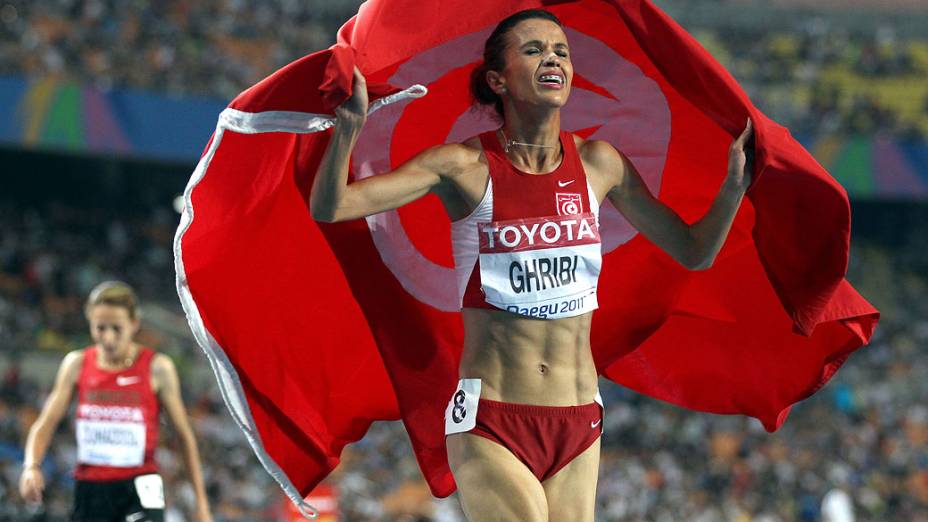 Habiba Ghribi, prata nos 3.000 m com obstáculos, ganhou uma das três medalhas da Tunísia em Londres