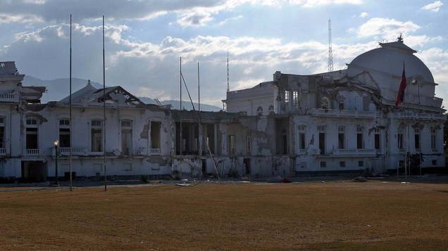 Palácio presidencial de Porto Princípe dois anos após o terremoto