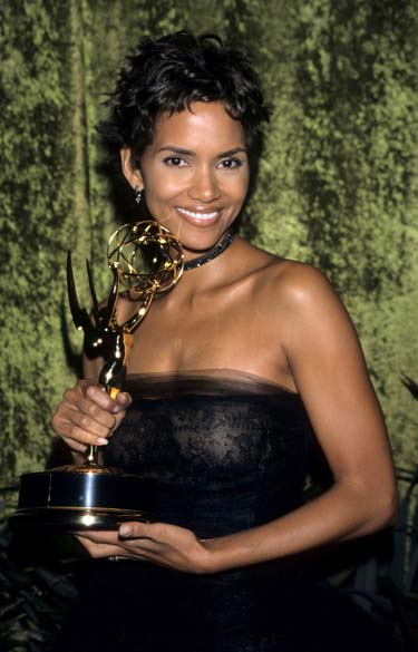Em 2000, quando ganhou o Emmy Awards por sua atuação na série televisiva <em>Introducing Dorothy Dandridge</em>