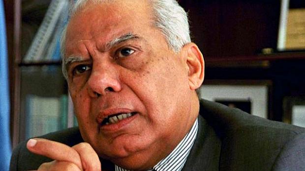 Hazem Beblawi acumulava as funções de vice-premiê e ministro das Finanças