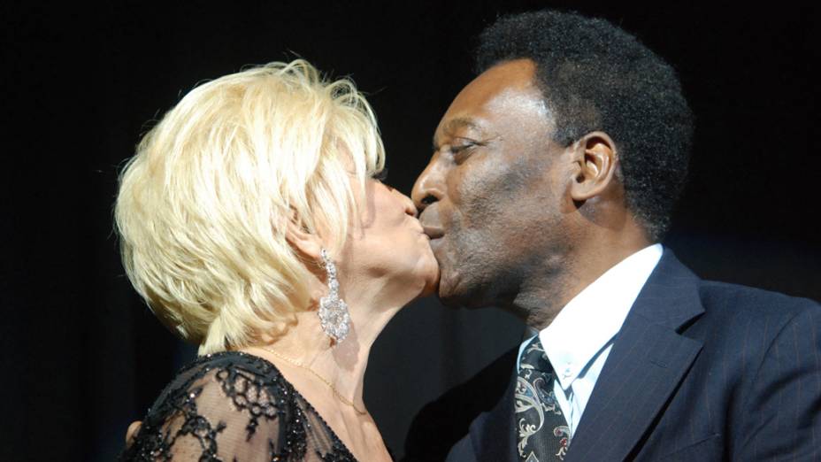 Hebe com Pelé, em 2010