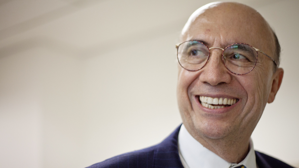 Henrique Meirelles nega pré-candidatura, mas mudou domicílio eleitoral para São Paulo